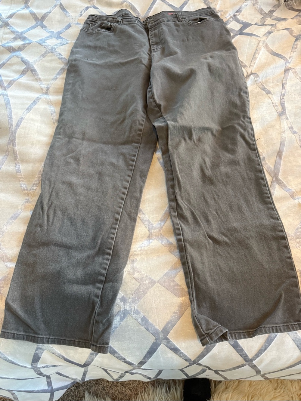 Style & Co. Women’s Wide-Leg Jeans in Charcoal Gray